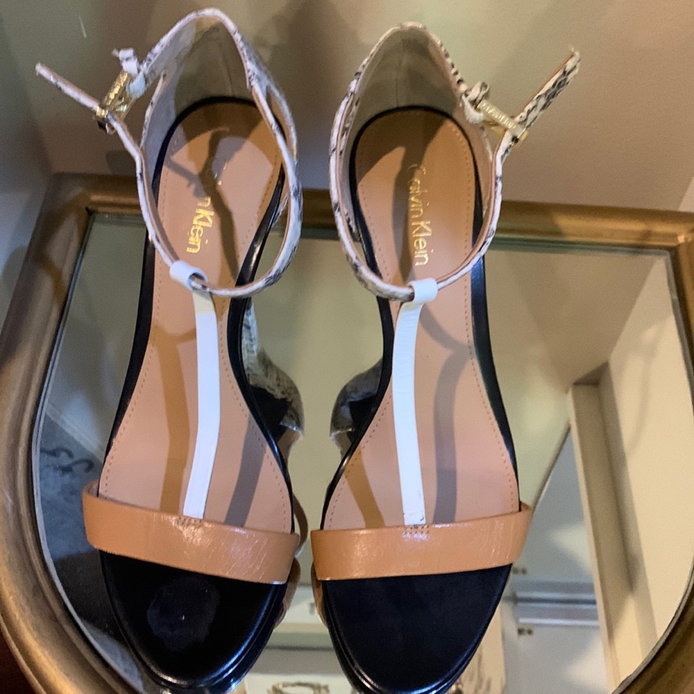 Heeled sandals